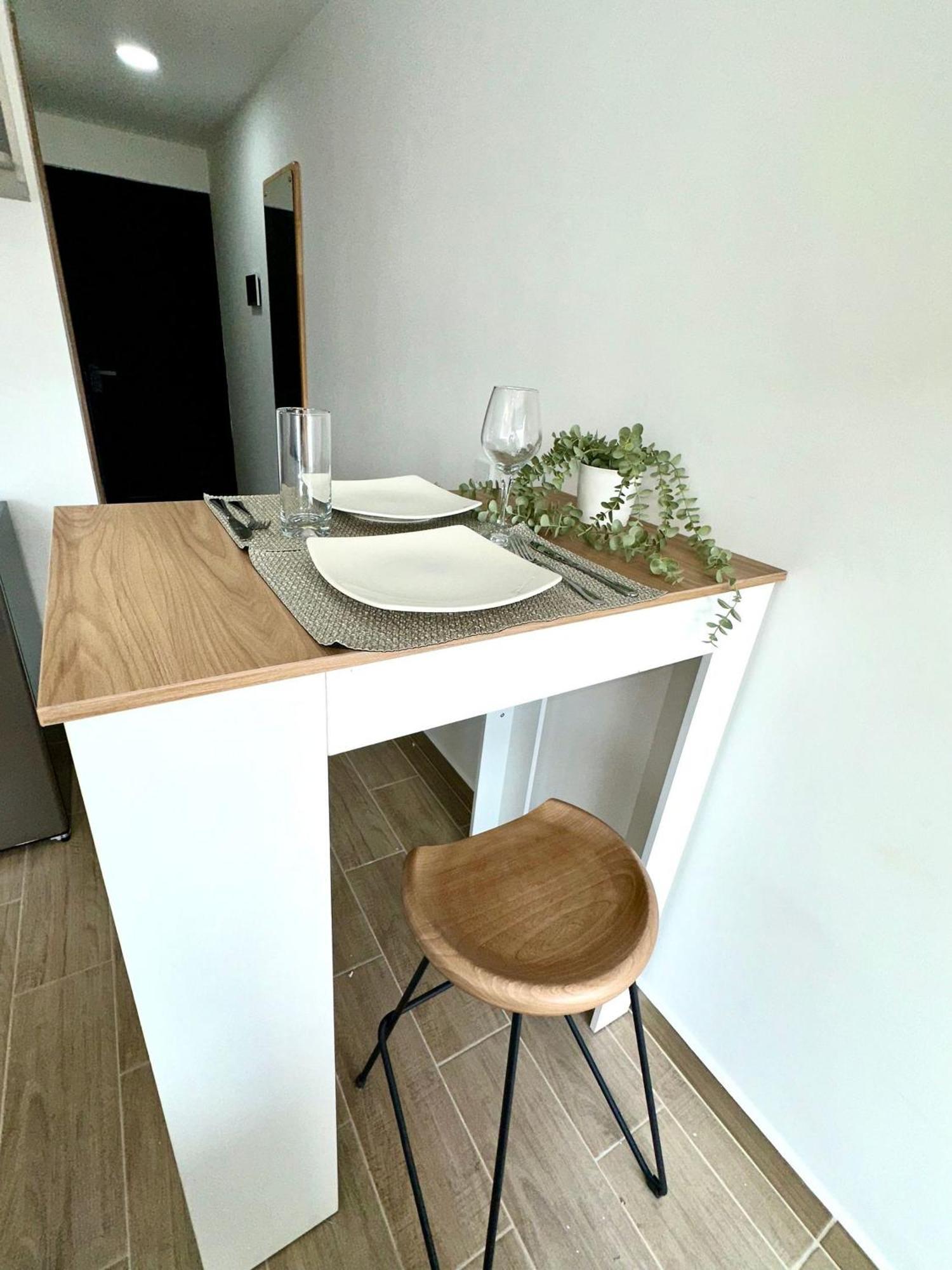 81 Living By Simple Appartement *